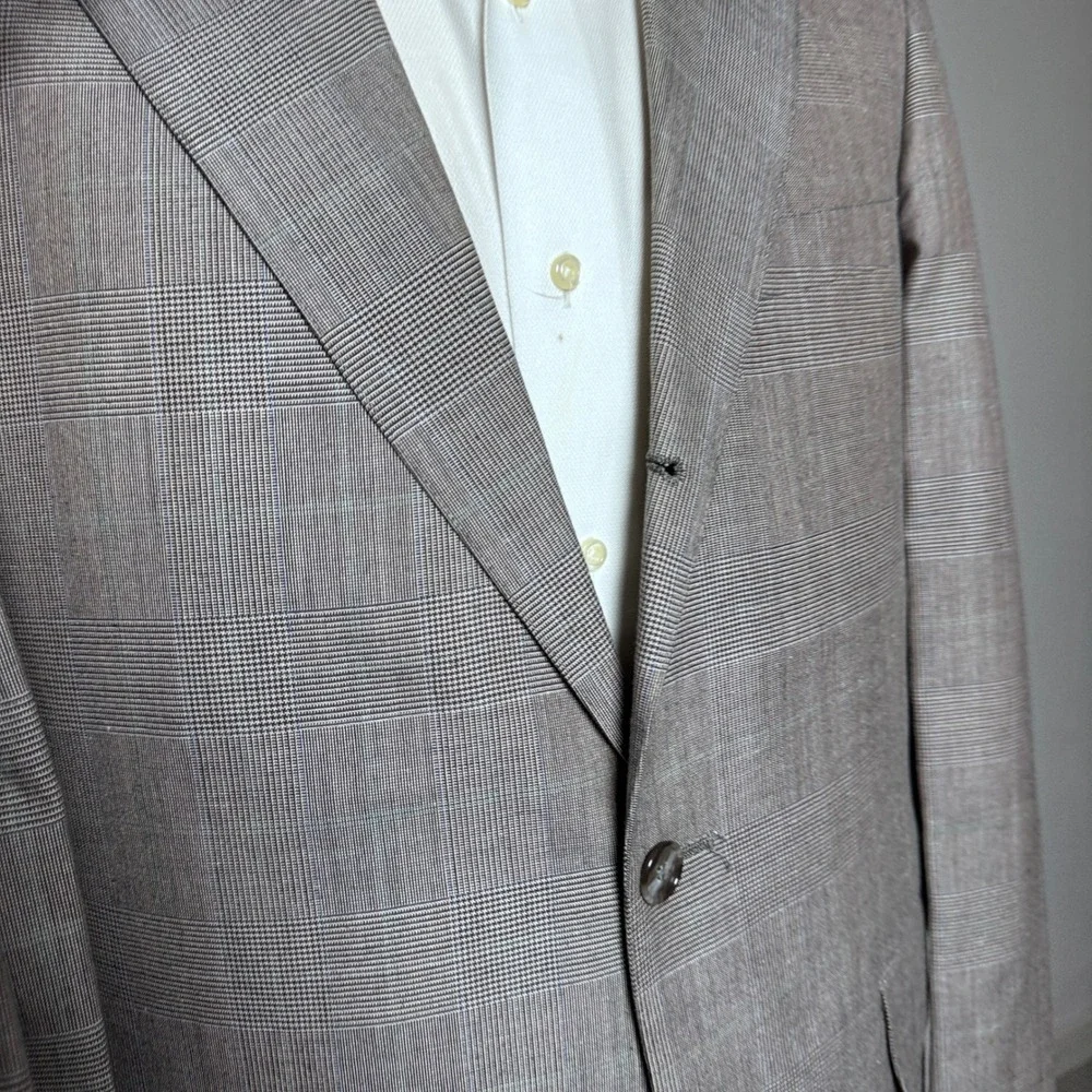Brooks Brothers have issues vary